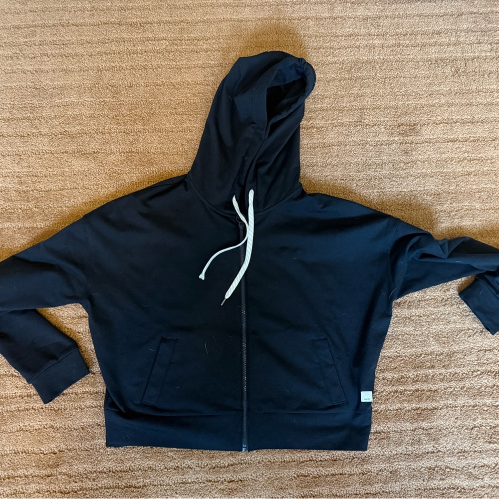 Vuori Cropped Black Hoodie Jacket